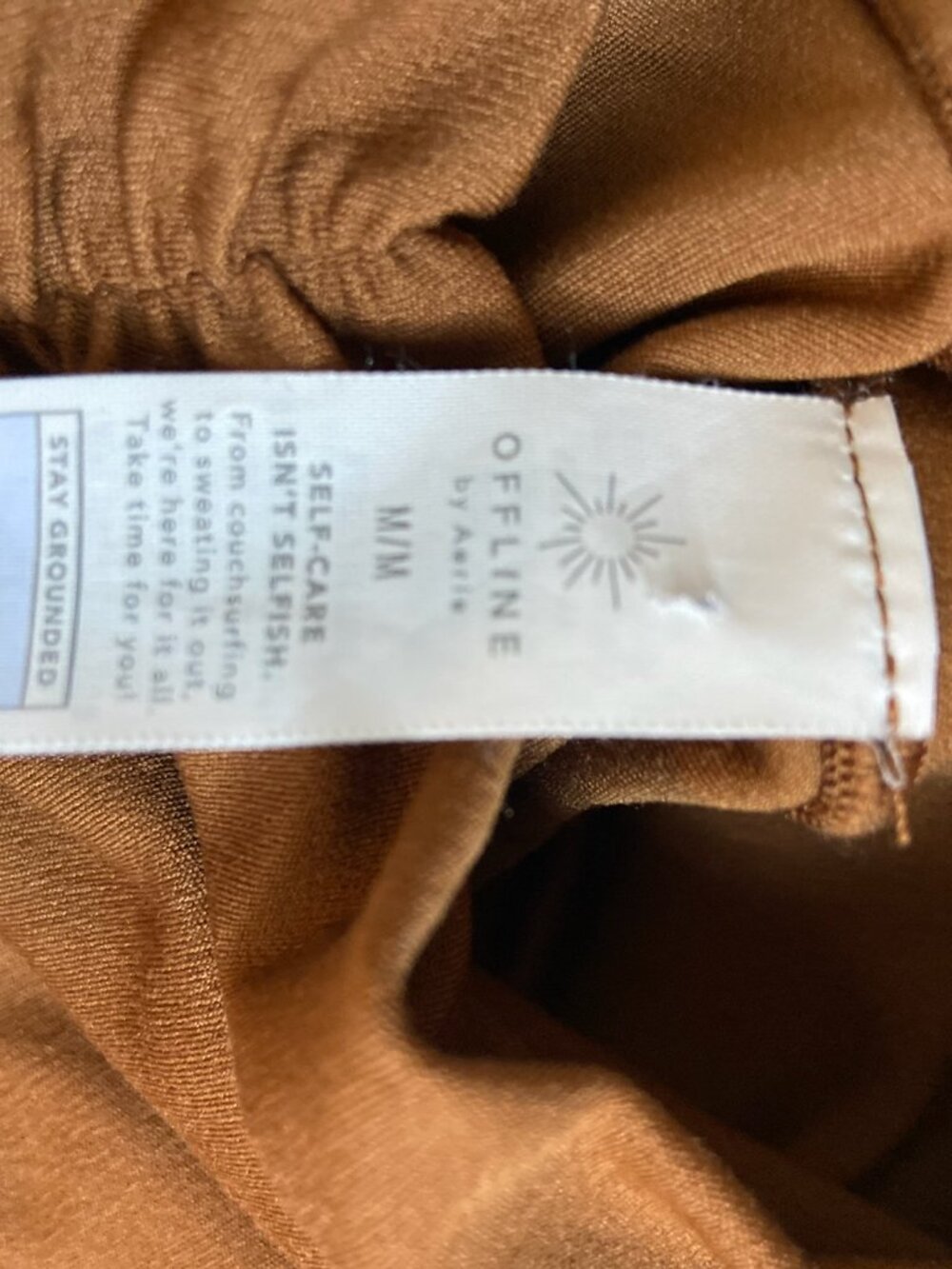 Like New OFFLINE AE Brown Flare Leggings Sz M - Picture 4 of 5